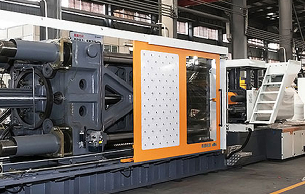 Injection molding machine can reduce production costs