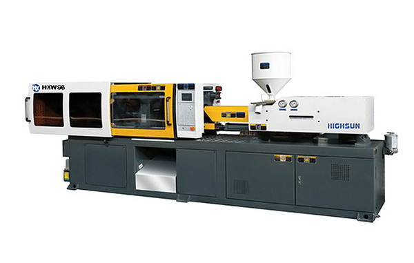 What is a variable pump injection molding machine?