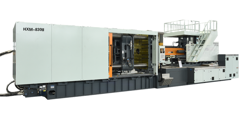 What is the cause of the leakage of the hydraulic system of the injection molding machine?