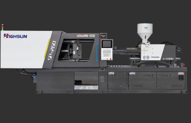 How does the smart power injection molding machine reduce energy consumption and cost?